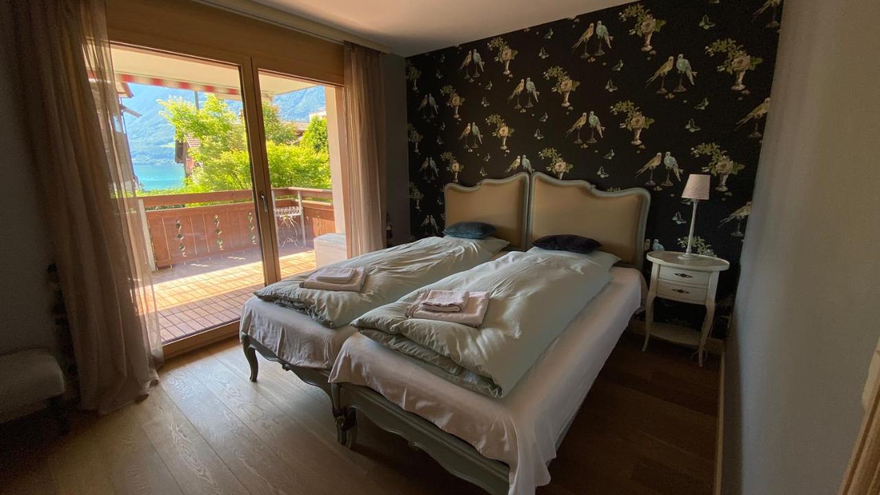 An Apartment In A Modern Swiss Chalet Iseltwald Extérieur photo